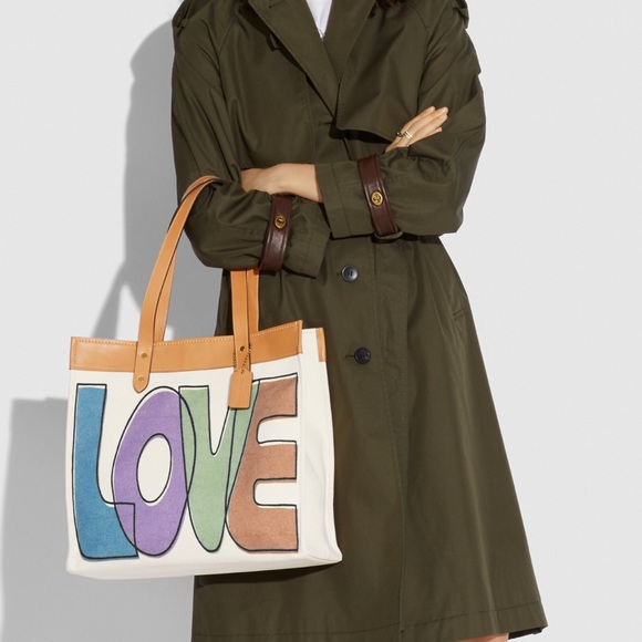 COACH LOVE CANVAS TOTE 38 BAG W/ LEATHER TRIM - Picture 6 of 6